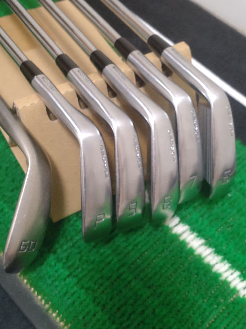 希少 フォーティーンTB5 NS750ネオ 2023モデル