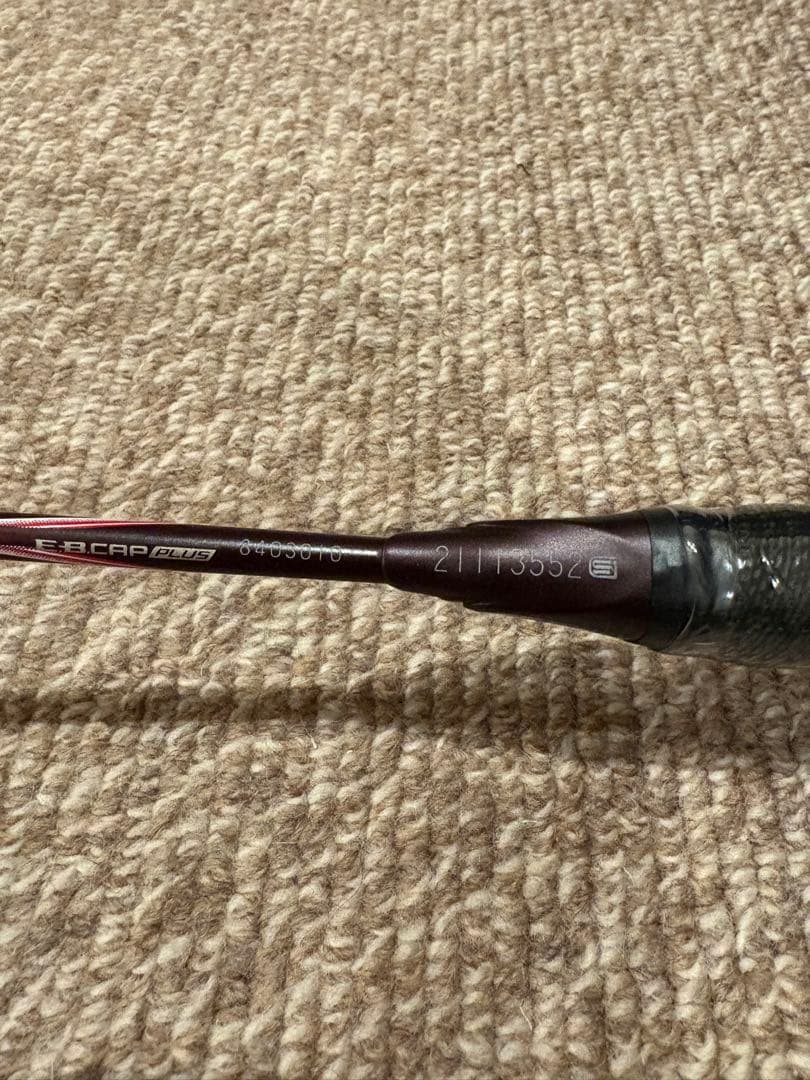 YONEXバドミントンラケット　アストロクス100ZZ（4U5）