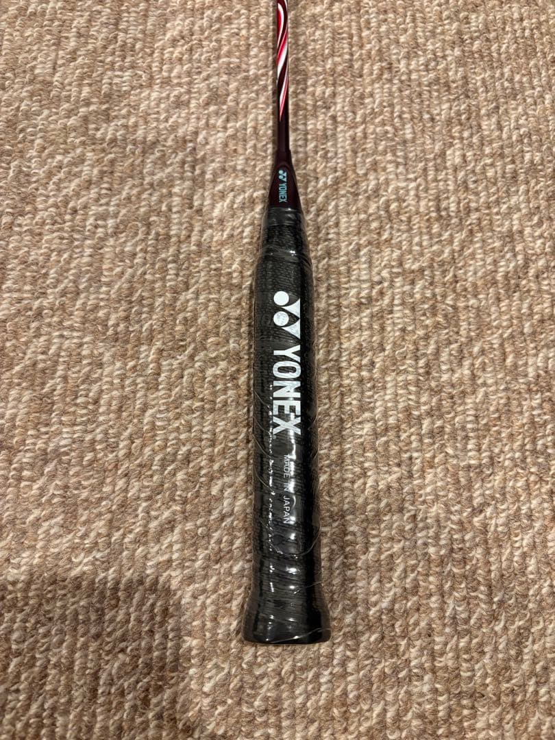 YONEXバドミントンラケット　アストロクス100ZZ（4U5）
