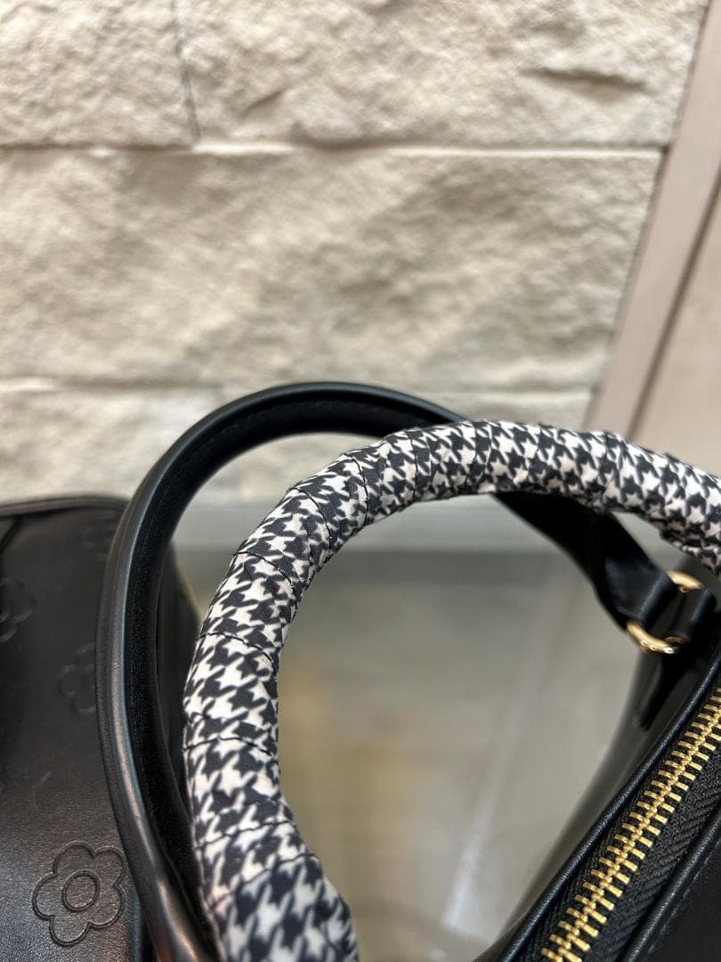 中古品 MARY QUANT ＆ ディズニー コラボ ボストン バニティポーチ