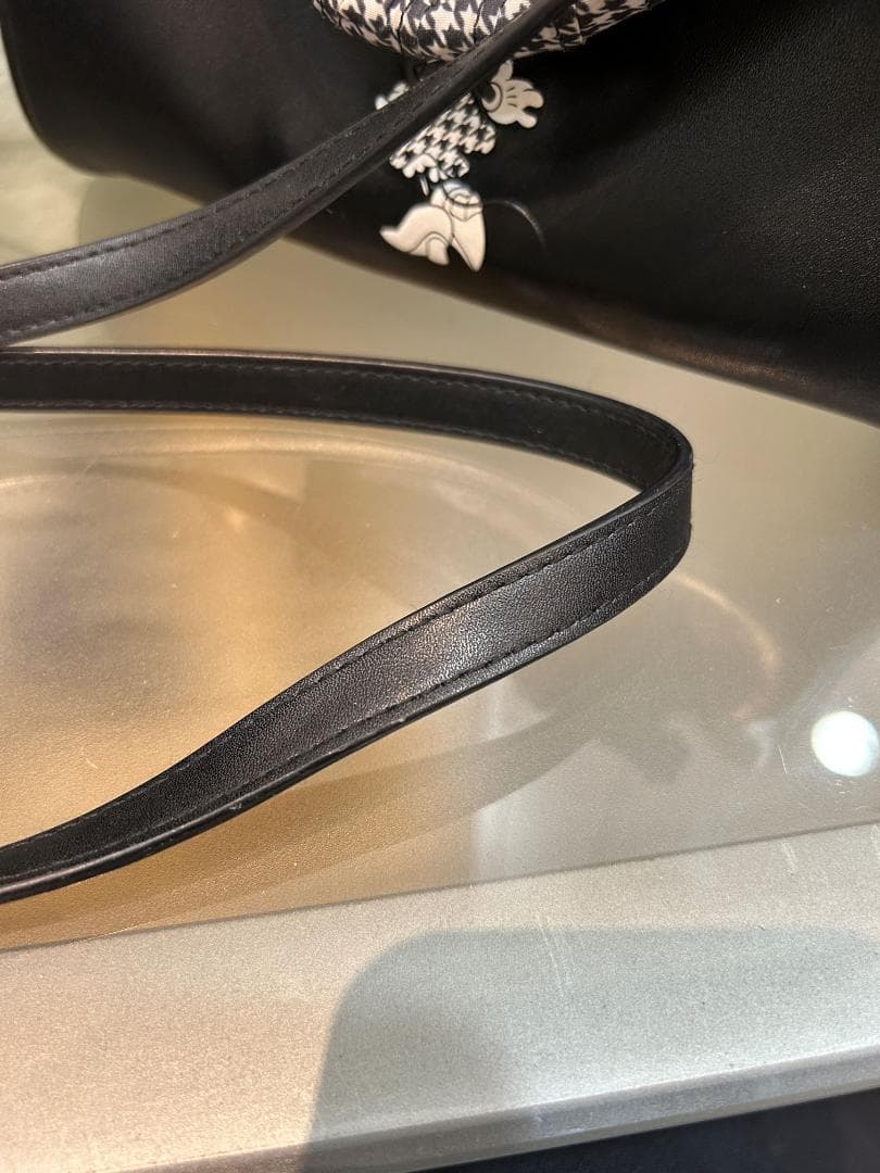 中古品 MARY QUANT ＆ ディズニー コラボ ボストン バニティポーチ