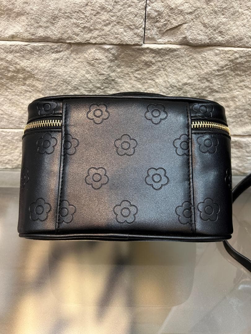 中古品 MARY QUANT ＆ ディズニー コラボ ボストン バニティポーチ