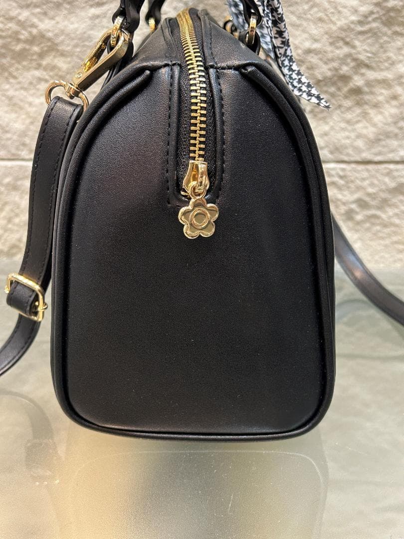 中古品 MARY QUANT ＆ ディズニー コラボ ボストン バニティポーチ