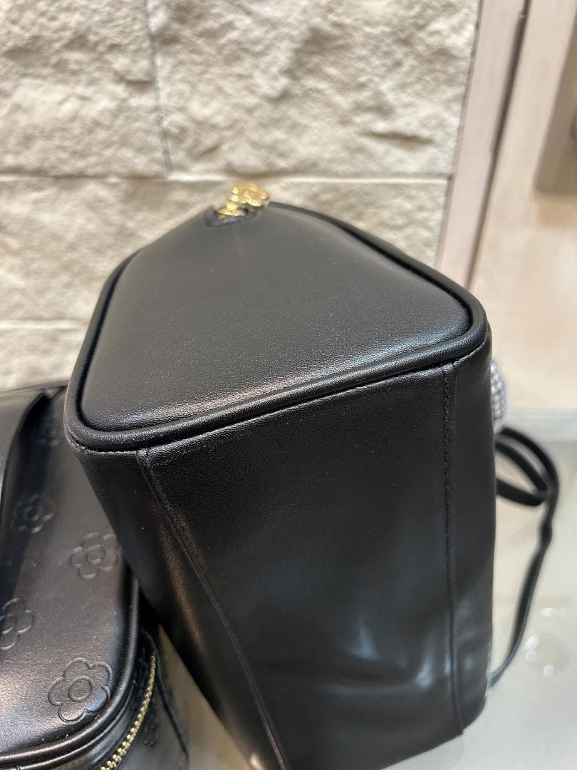 中古品 MARY QUANT ＆ ディズニー コラボ ボストン バニティポーチ