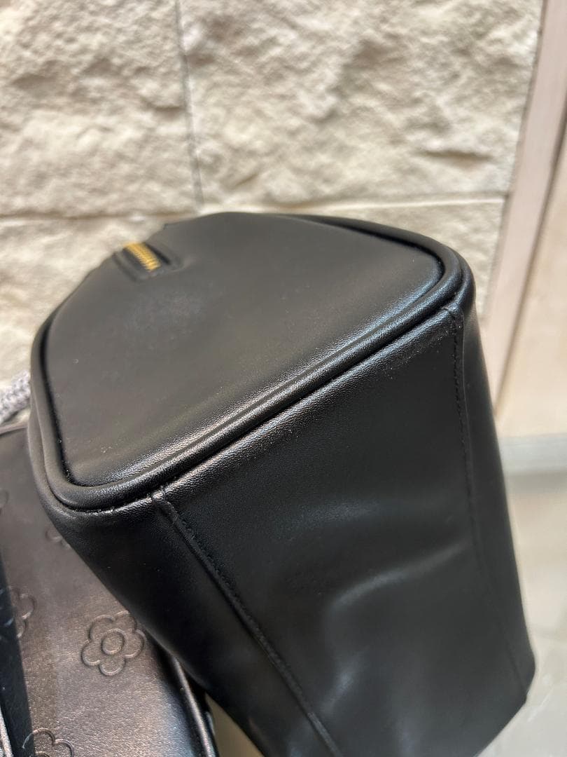 中古品 MARY QUANT ＆ ディズニー コラボ ボストン バニティポーチ