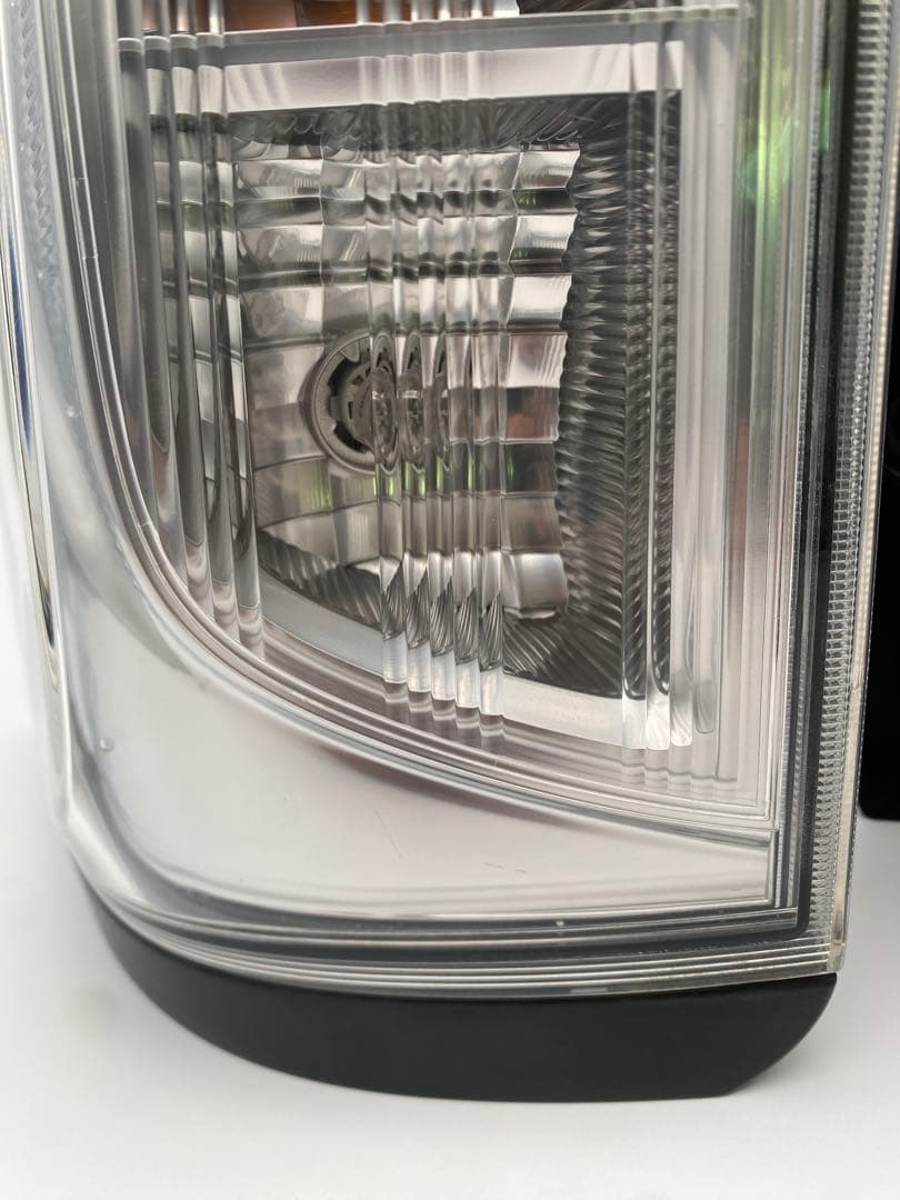 日産 セレナ C26 純正 テールランプ 左右セット 点灯確認済み