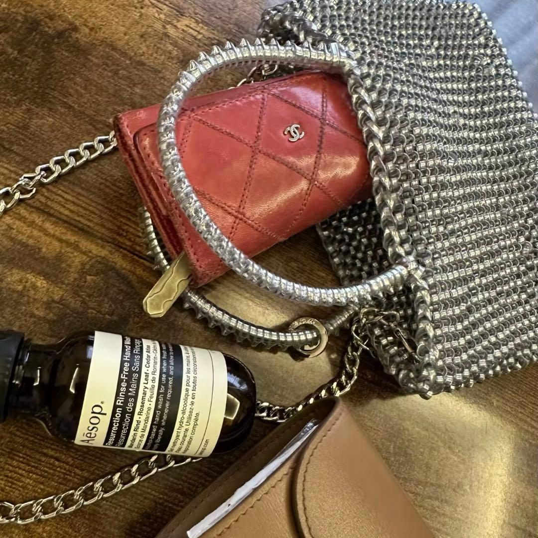 高見え 小ぶりシルバーワイヤーバッグ✨褒められ華やぎアイテム♪