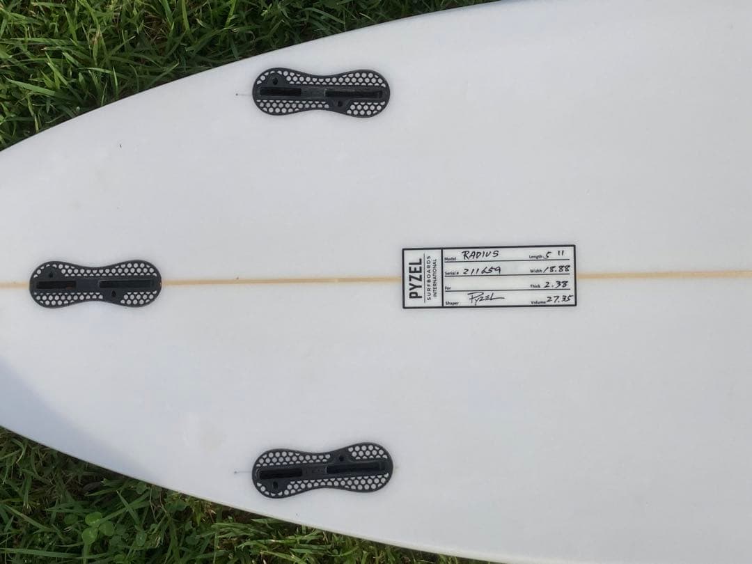 【送料込み！】PYZEL RADIUS 5'11\" 27.35L パイゼル
