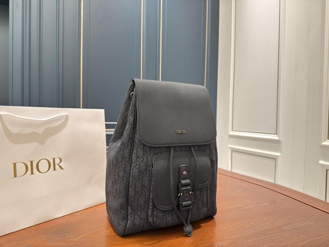 Dīor ブラック バックパック