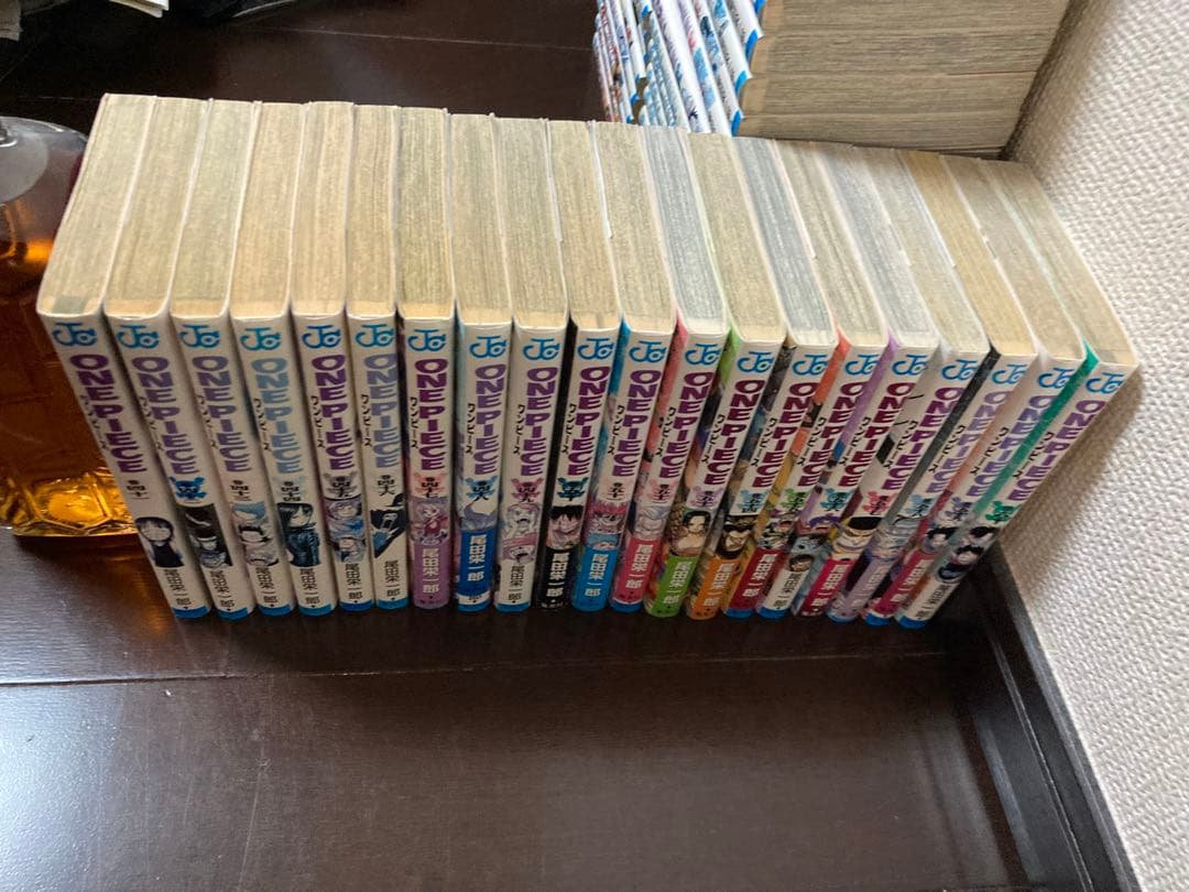 ワンピース　1〜82巻セット　漫画　おまけ付き　尾田栄一郎