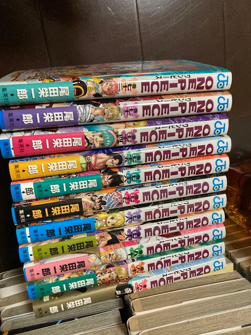 ワンピース　1〜82巻セット　漫画　おまけ付き　尾田栄一郎