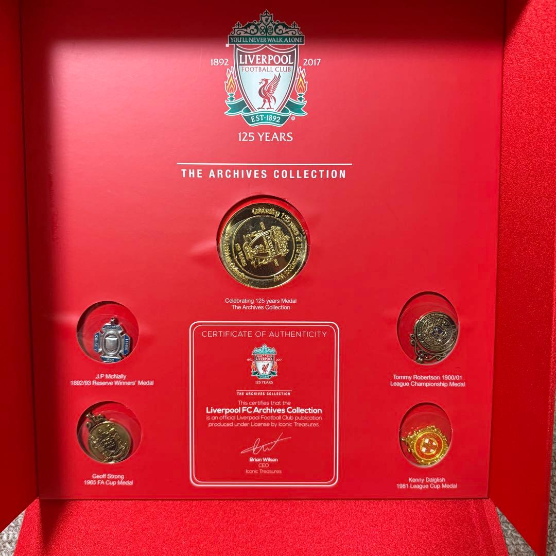 [激レア] リバプールFC 125周年ブック＆メダルセット