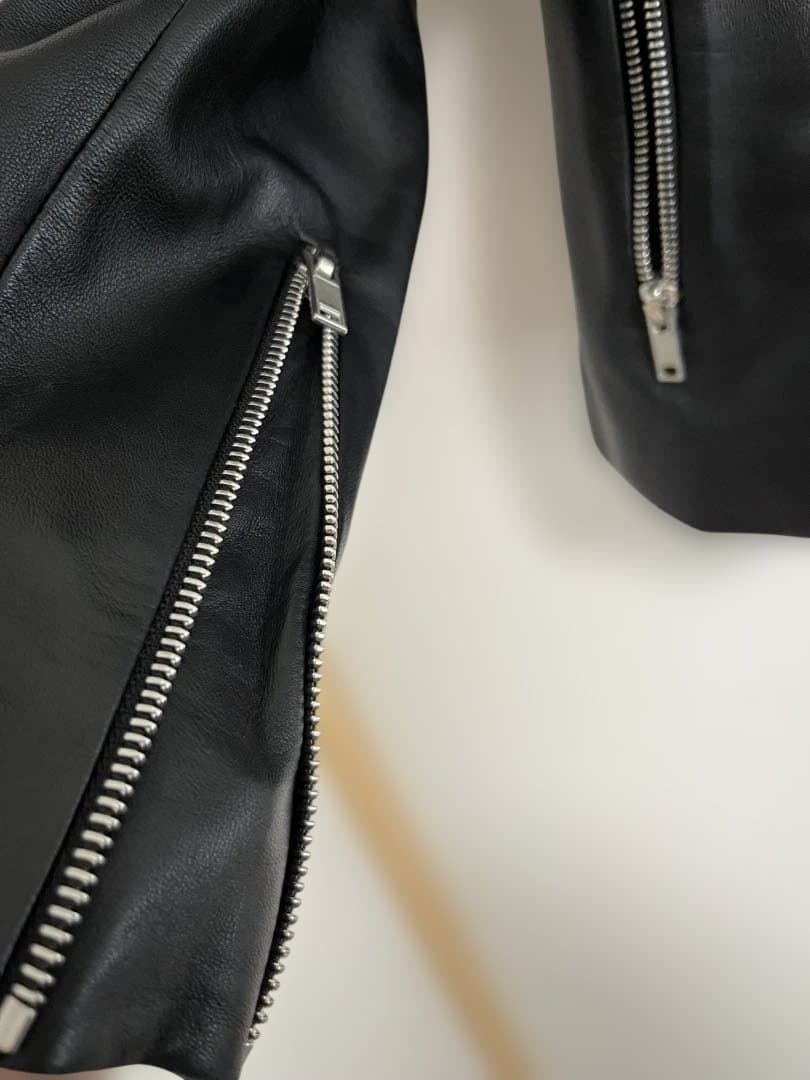 theory ブラックレザーシングルライダースジャケット