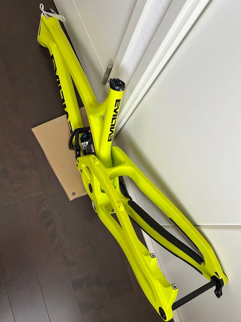 EVIL INSURGENT カーボン フレーム