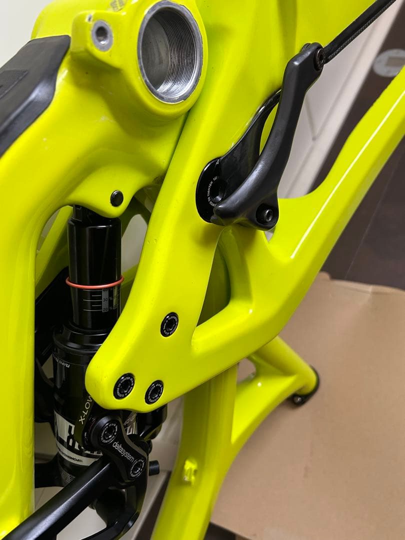 EVIL INSURGENT カーボン フレーム