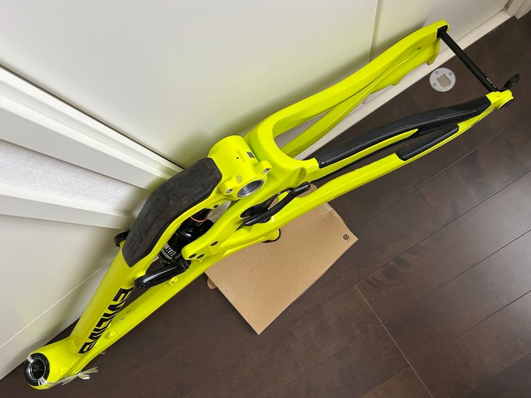 EVIL INSURGENT カーボン フレーム