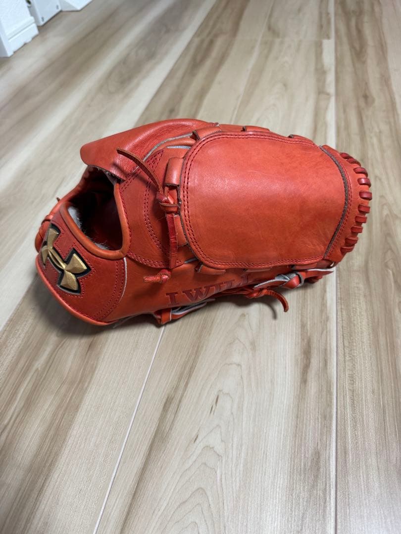 横*山様 アンダーアーマー Under Armour 硬式グローブ オレンジ　投