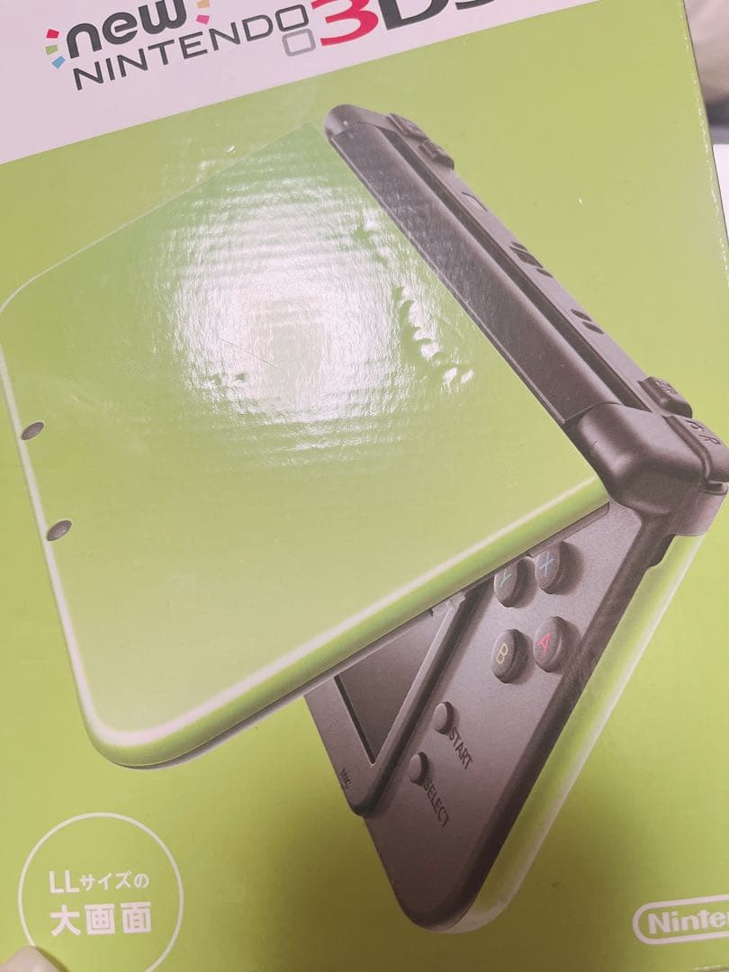 Newニンテンドー3DS LL ライム ブラック 本体 充電コード・ケース付