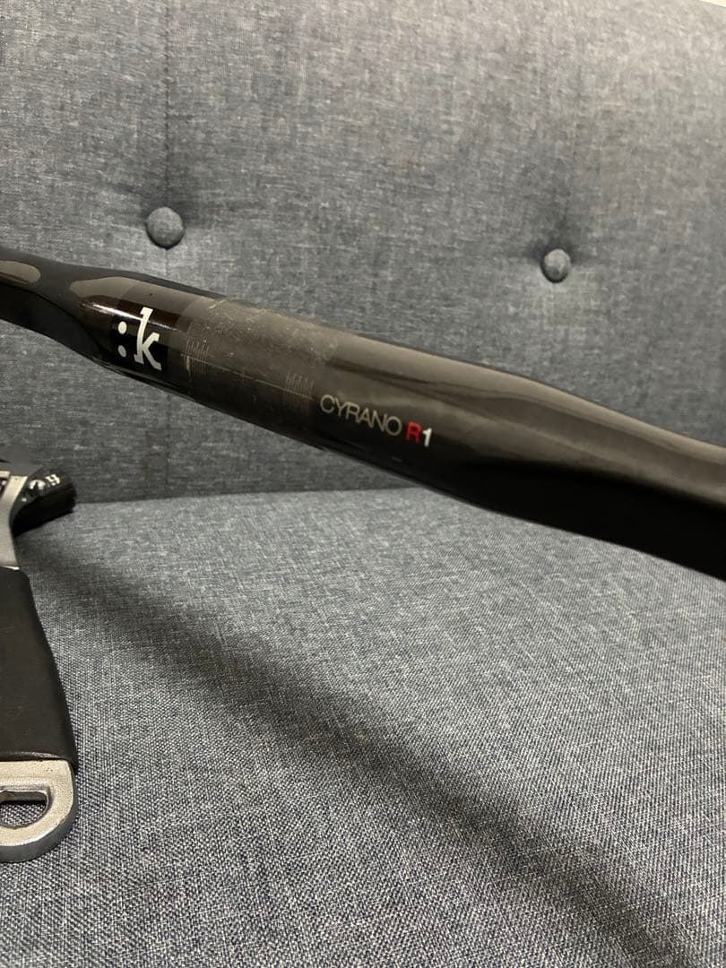 Cyrano R1 カーボン ドロップハンドル　フィジーク　fizik