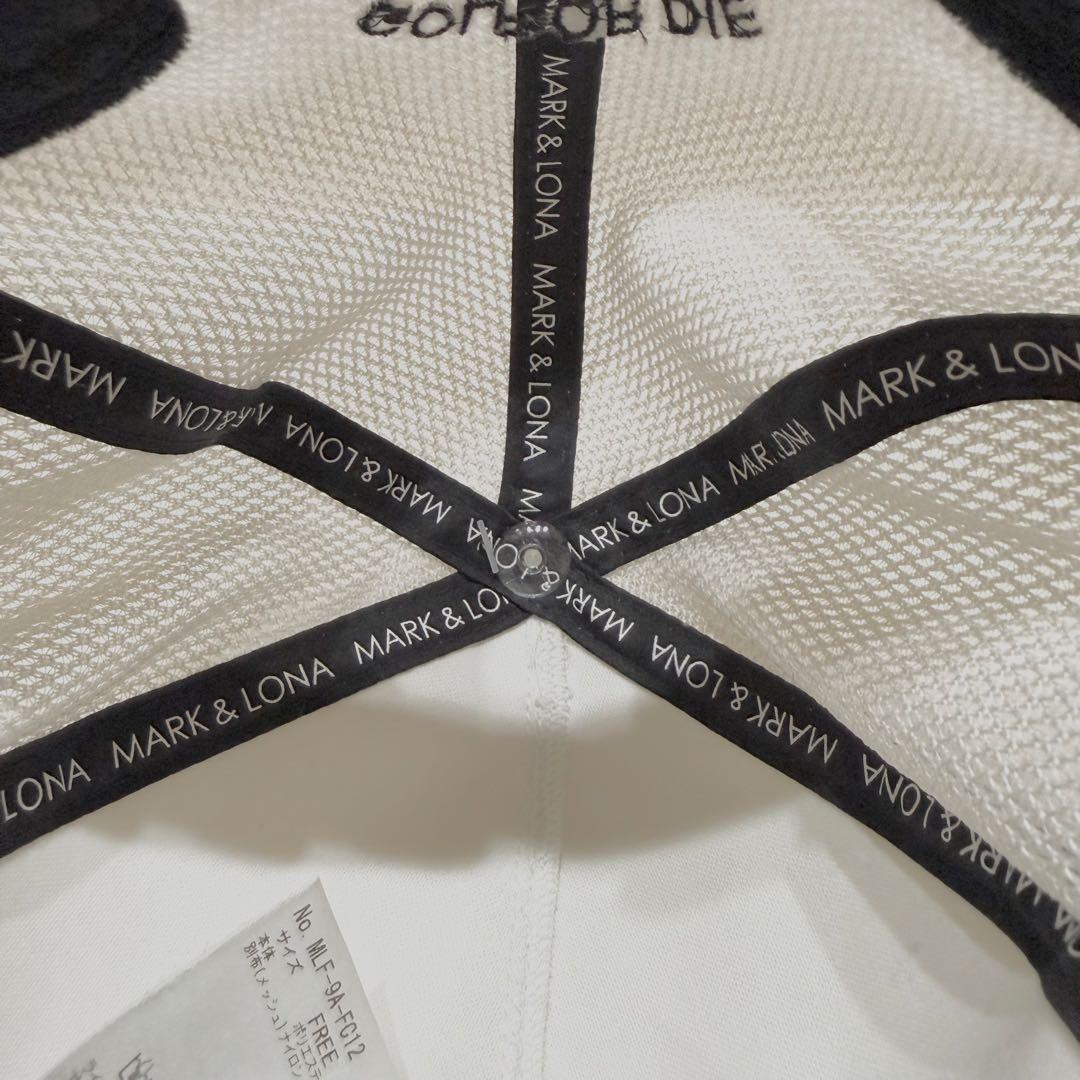 美品 マークアンドロナ 光沢 ロゴ刺繍　メッシュキャップ フリー