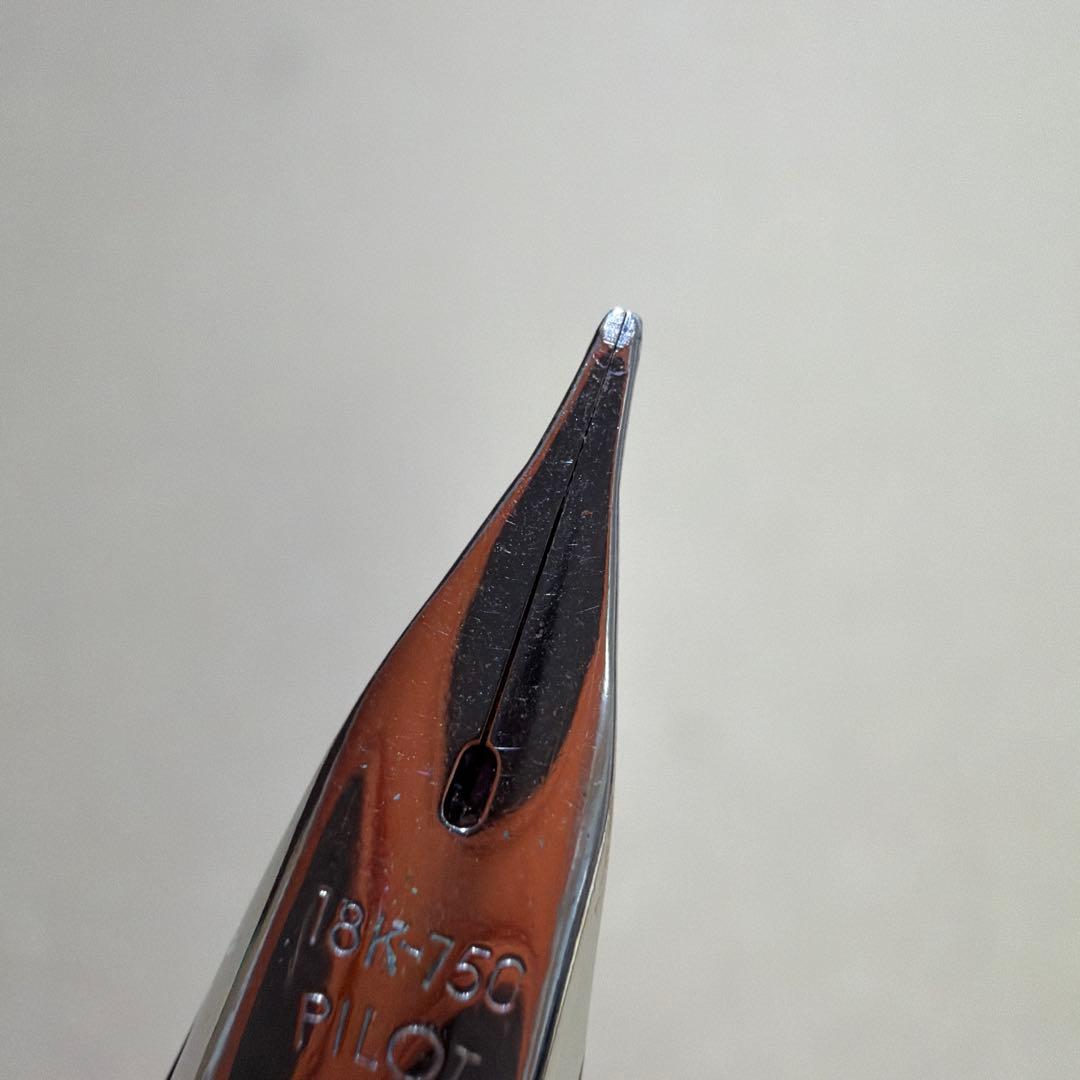 廃盤 パイロット Elite エリート 格子 万年筆 18K 750 M 蝕刻