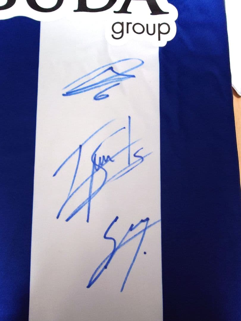 【希少】レアル・ソシエダ　16選手 直筆サイン入りユニフォーム　正規品