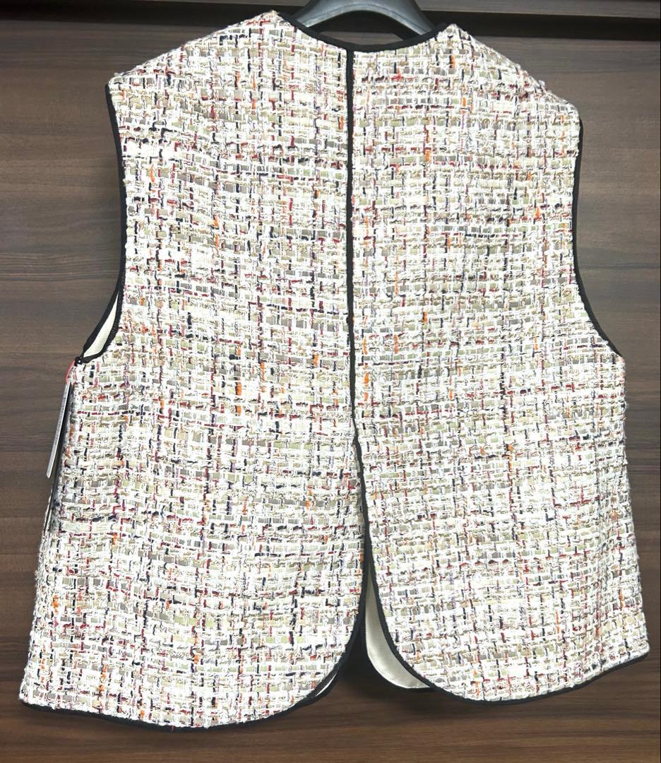 新品タグ付きTOMORROWLAND ホロウファンシーツイード トリミングジレ