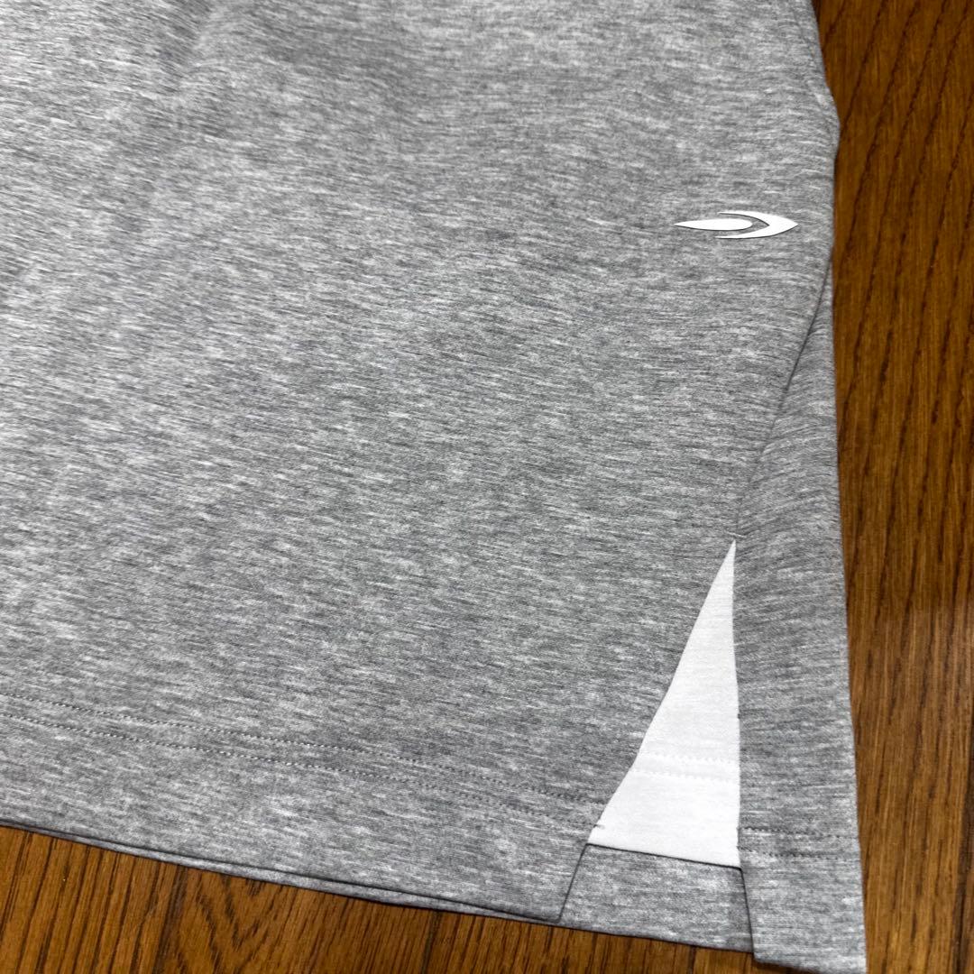 ティゴラ♡セットアップ　ゴルフスカート　モックネックシャツ　グレー