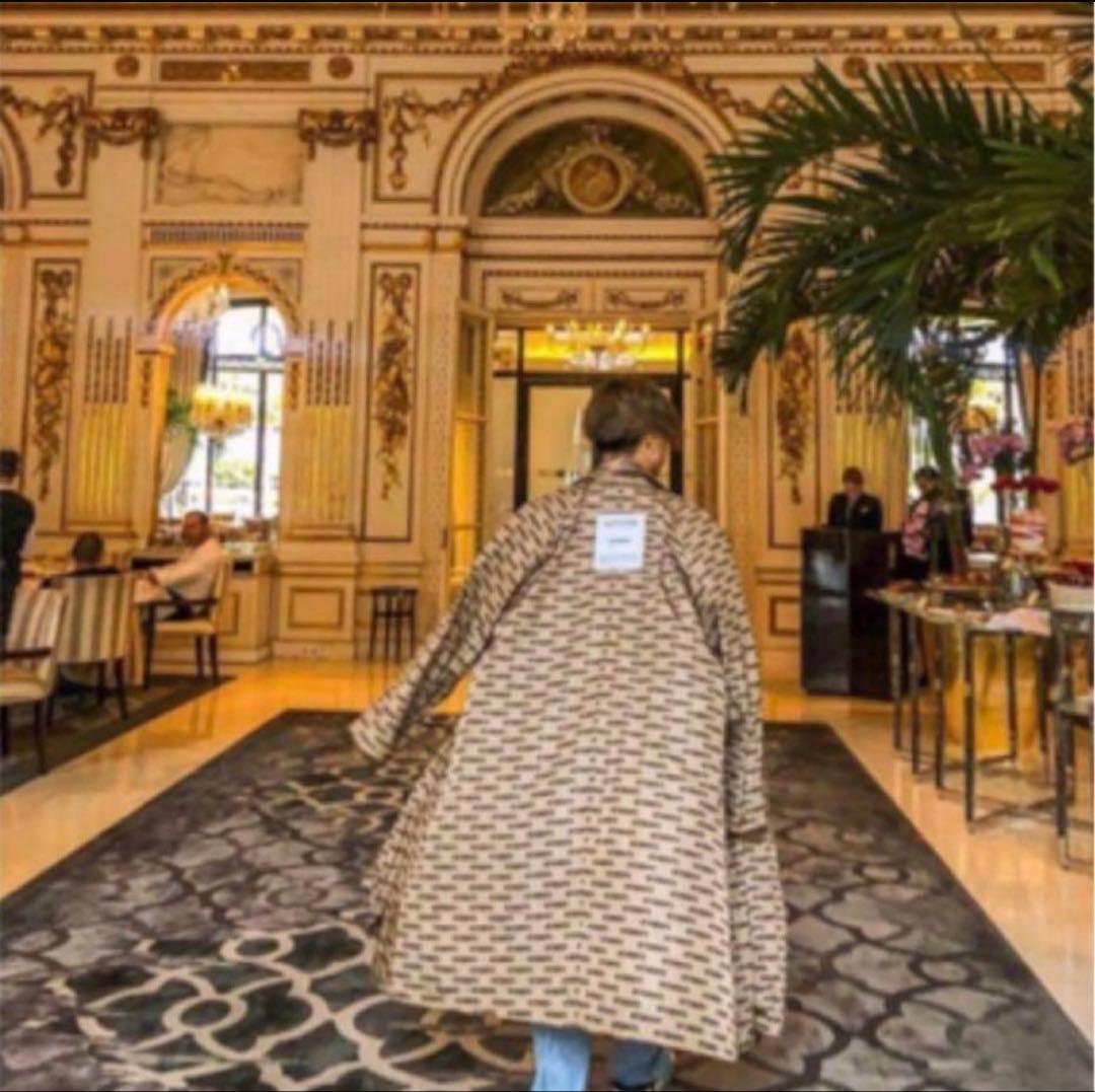 VETEMENTS ヴェトモン レインコート アウター コート　総柄