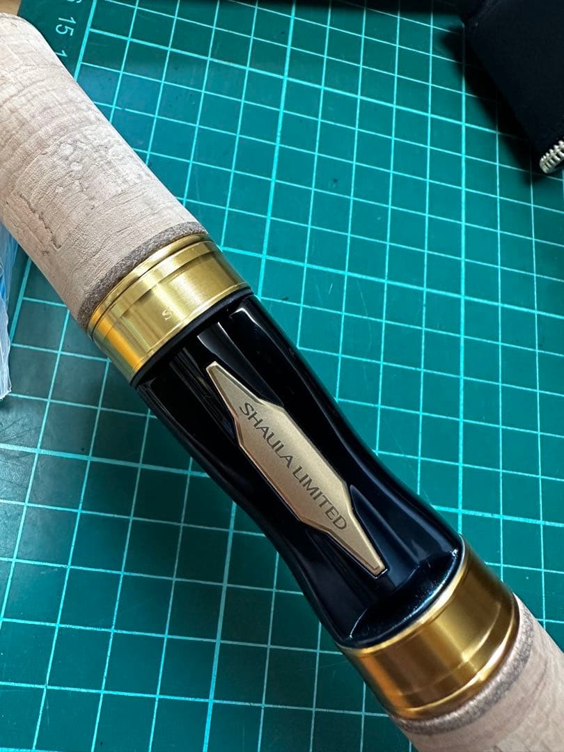 ワールドシャウラリミテッド　2831r-2 シマノ