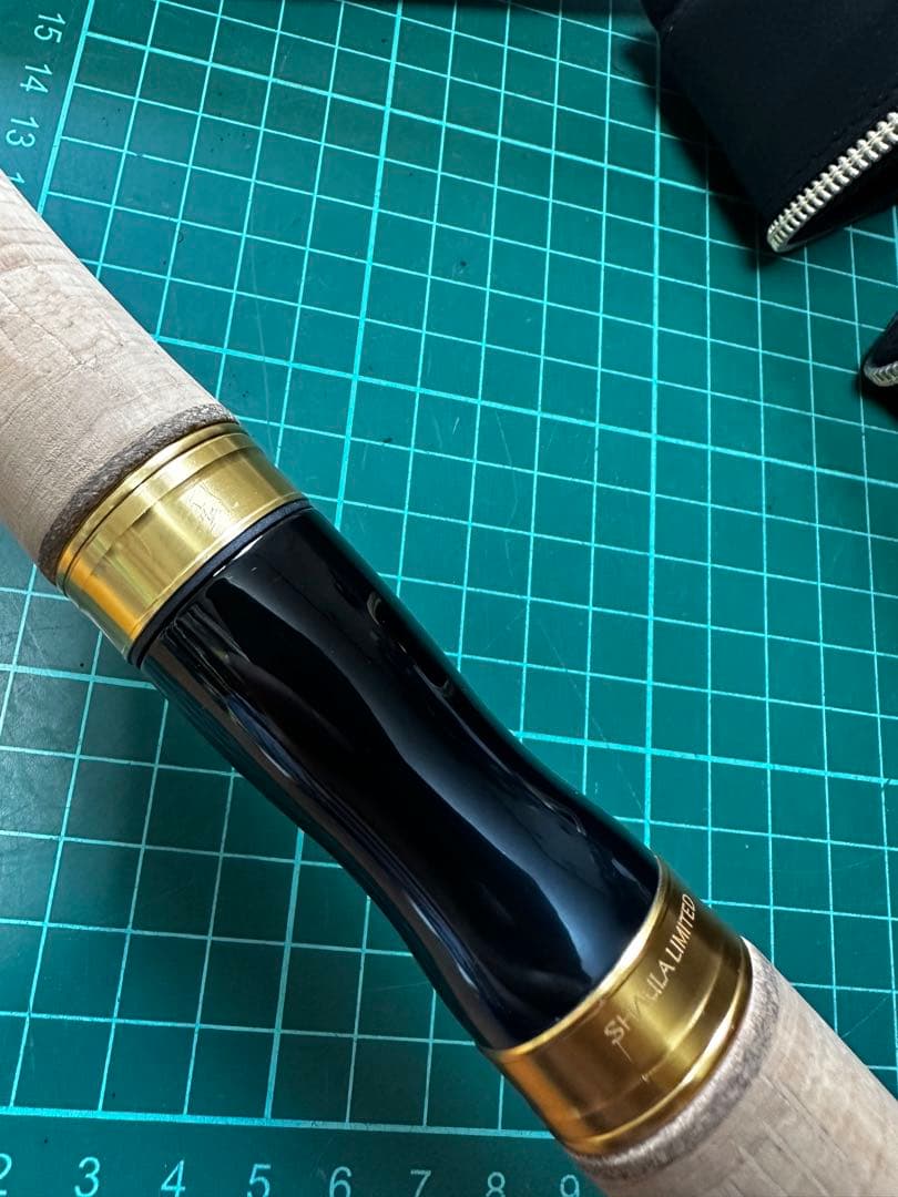 ワールドシャウラリミテッド　2831r-2 シマノ