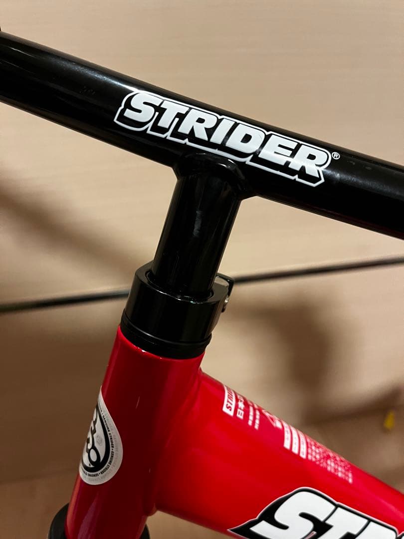 【極美品】ストライダー レッド 日本正規品 室内保管