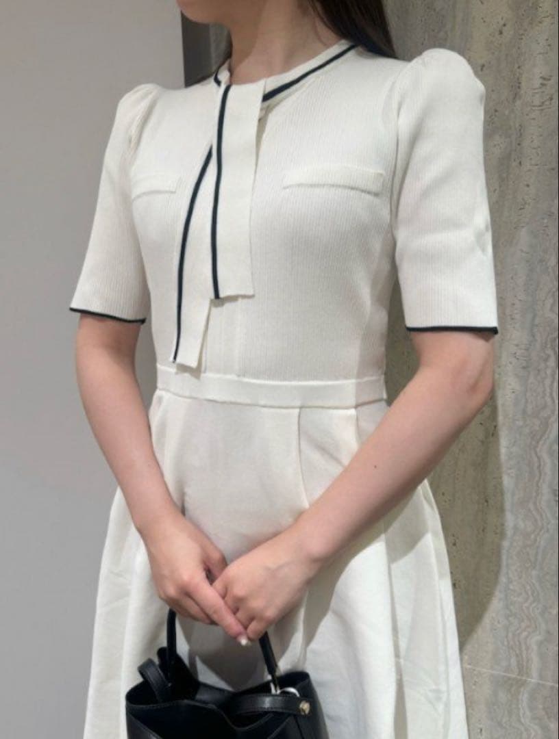 【新品未使用】CELFORDセルフォード♪ボウタイニットワンピース IVR 36