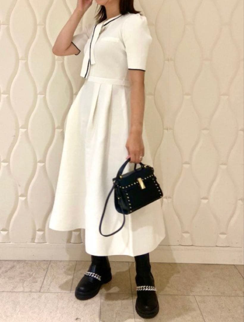 【新品未使用】CELFORDセルフォード♪ボウタイニットワンピース IVR 36