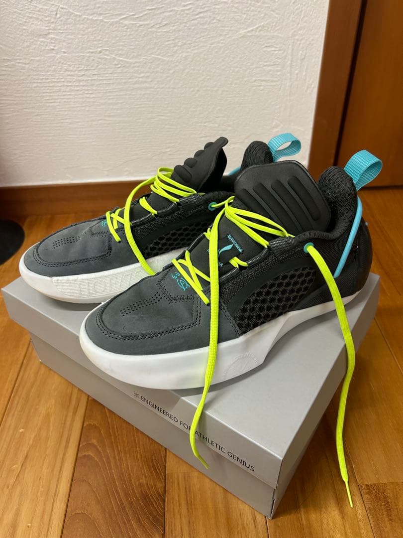 バスケットボールシューズ 6.5 グレー/ブラック/イエロー　リーニン24cm