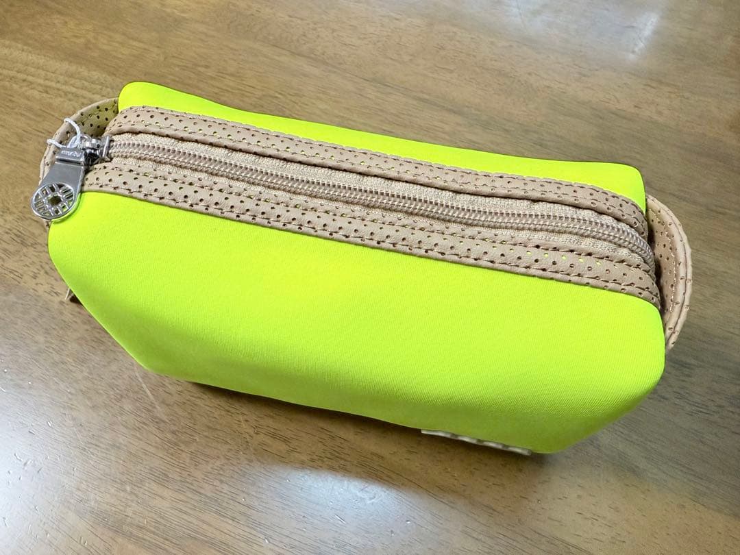 muta♡ムータ♡ゴルフ用♡スポーツ用♡ポーチ♡明るいイエロー♡ネオンイエロー