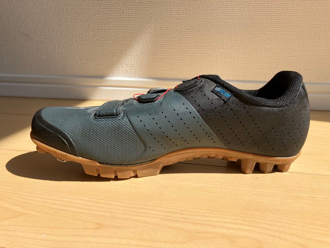 スペシャライズド　Recon 3.0 サイズ42.5