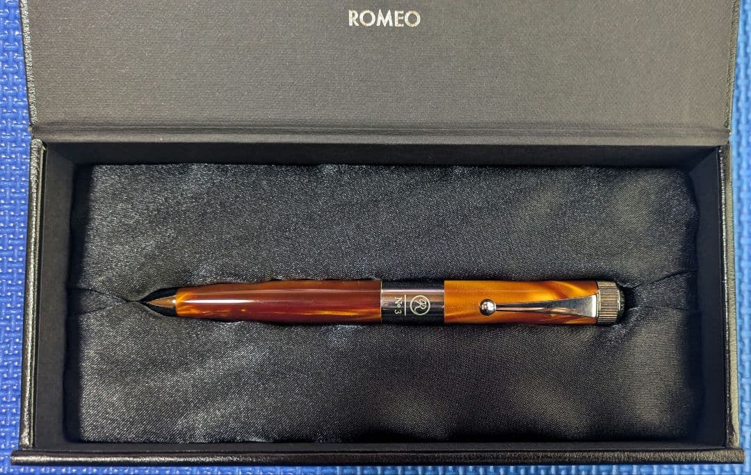 ロメオ　No.3　太軸　イタリアンアンバー