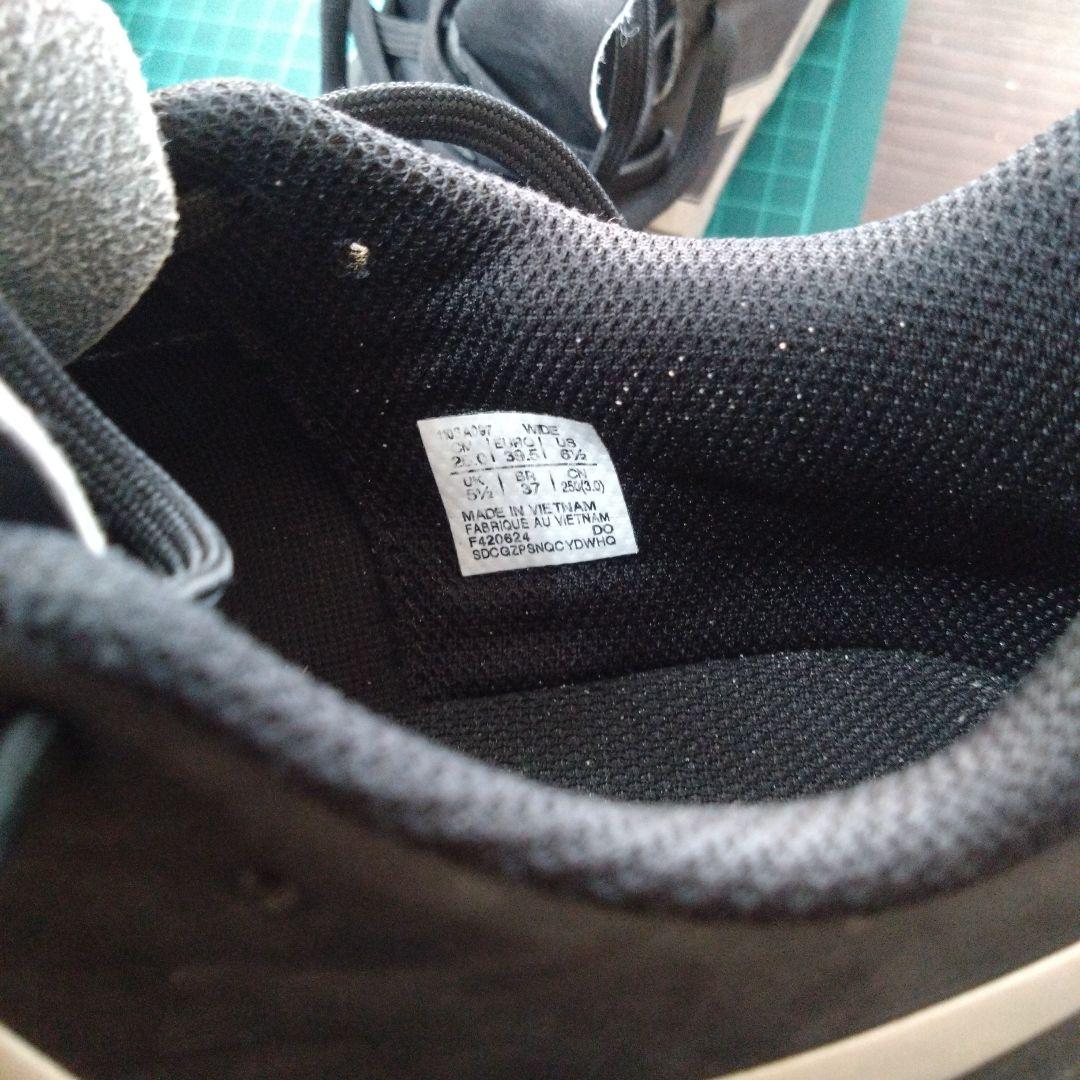 ASICS サッカーシューズ 25cm ホワイト/ブラック　ＤＳライト