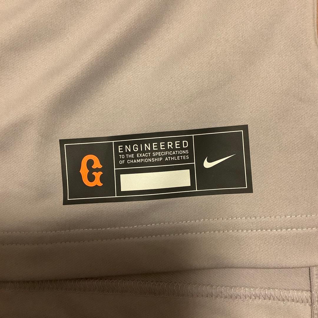 Nike プロ野球　巨人　ティファニー　ハイグレードtシャツ