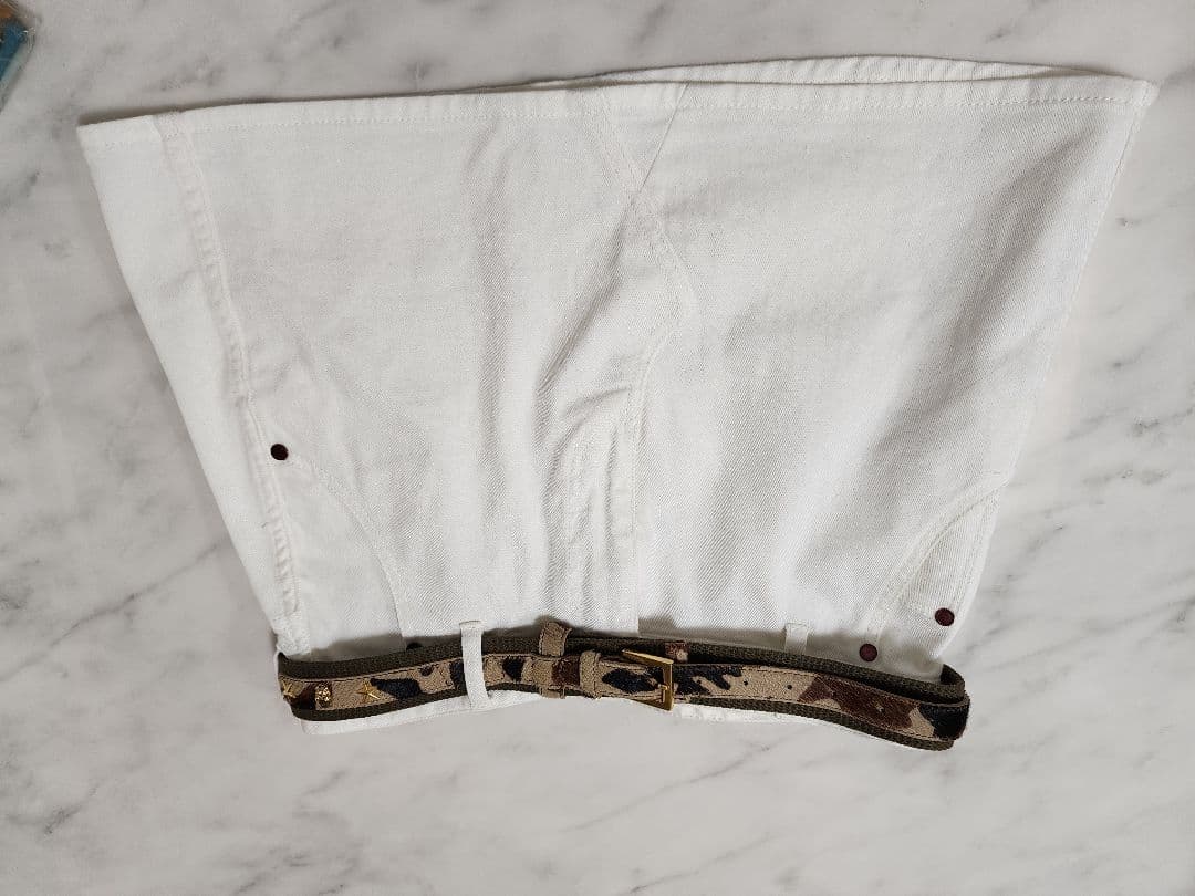 『 MARK LONA』マークアンドロナ スカル刺繍 ホワイトゴルフスカート