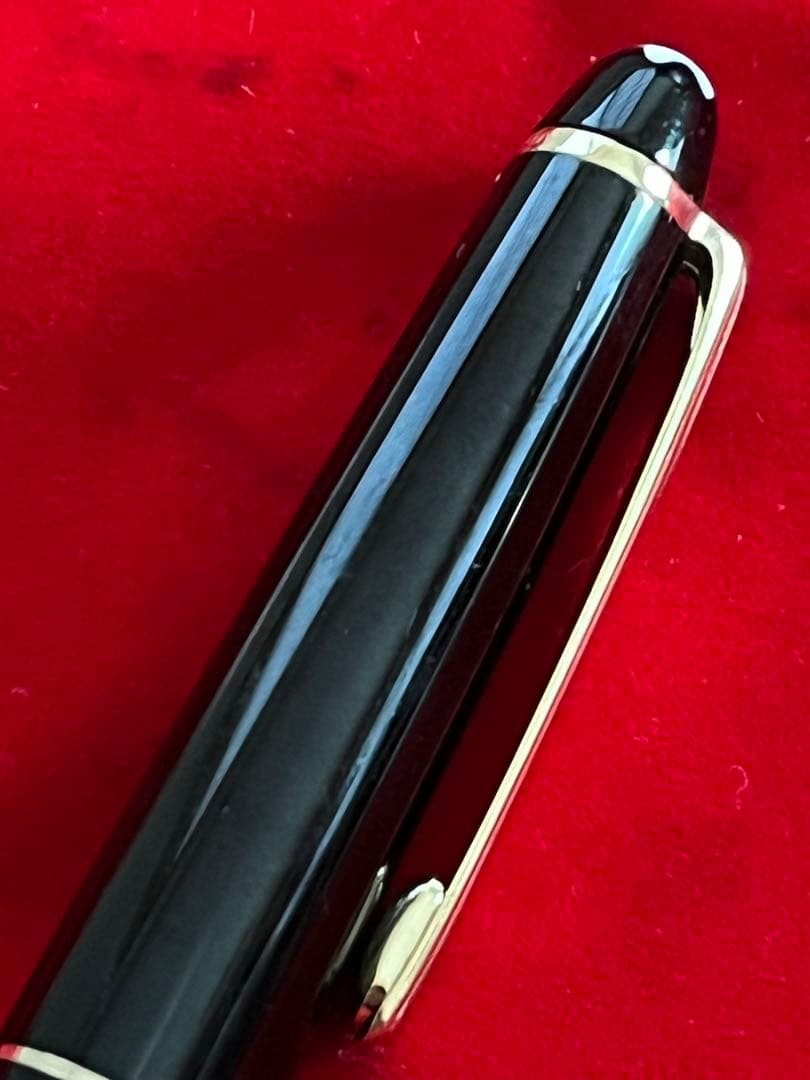 モンブランボールペン マイスターシュテュック 164ゴールド❗️艶やかです‼️