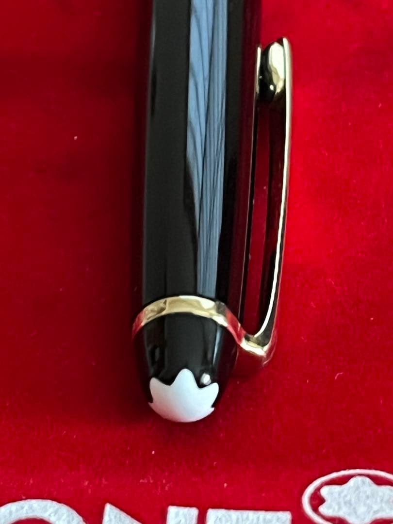 モンブランボールペン マイスターシュテュック 164ゴールド❗️艶やかです‼️