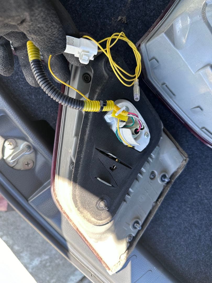 トヨタ　200クラウン　アーリスト　テールランプ　一台分