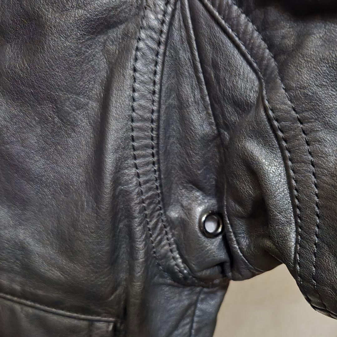 希少　ボスジャン サントリー　BOSS ロゴ刺繍　バックロゴ　牛革　Mサイズ