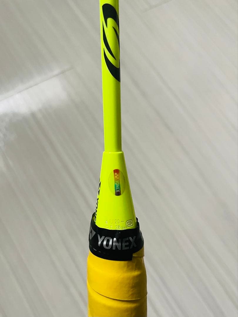 ヨネックス アストロクス77 バドミントンラケット