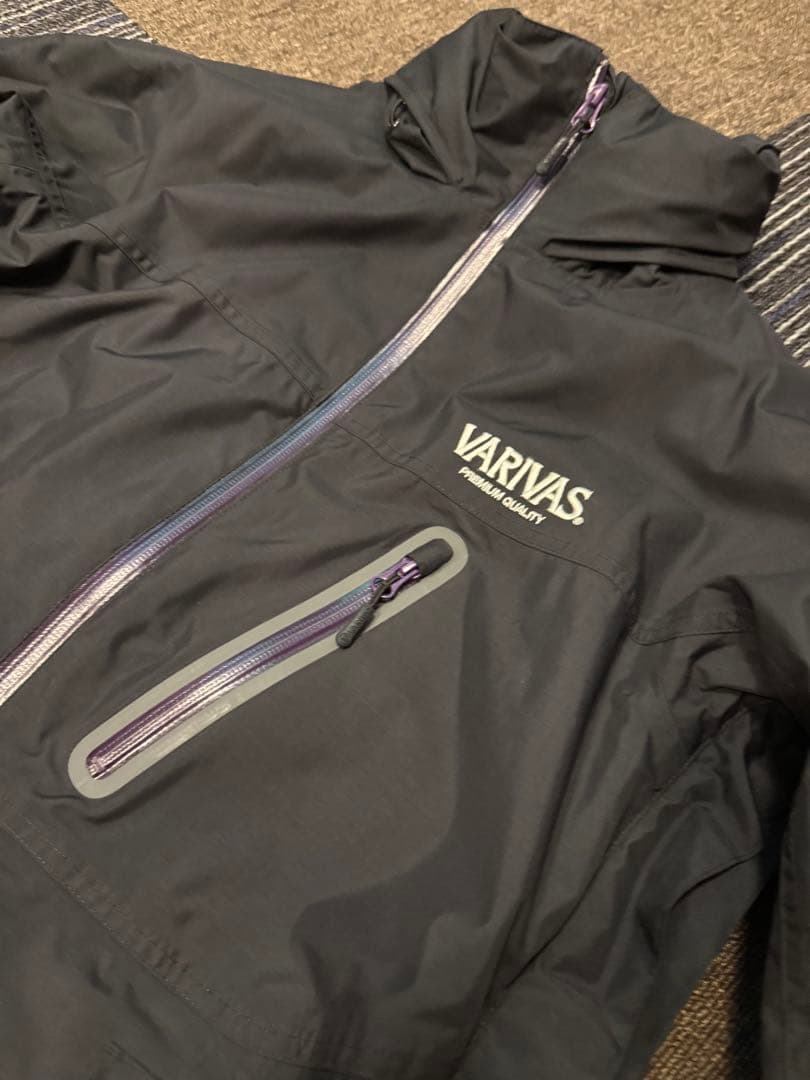 毎日値下げ中　完売品　超希少　バリバス　ドライアーマーレインスーツvars-09