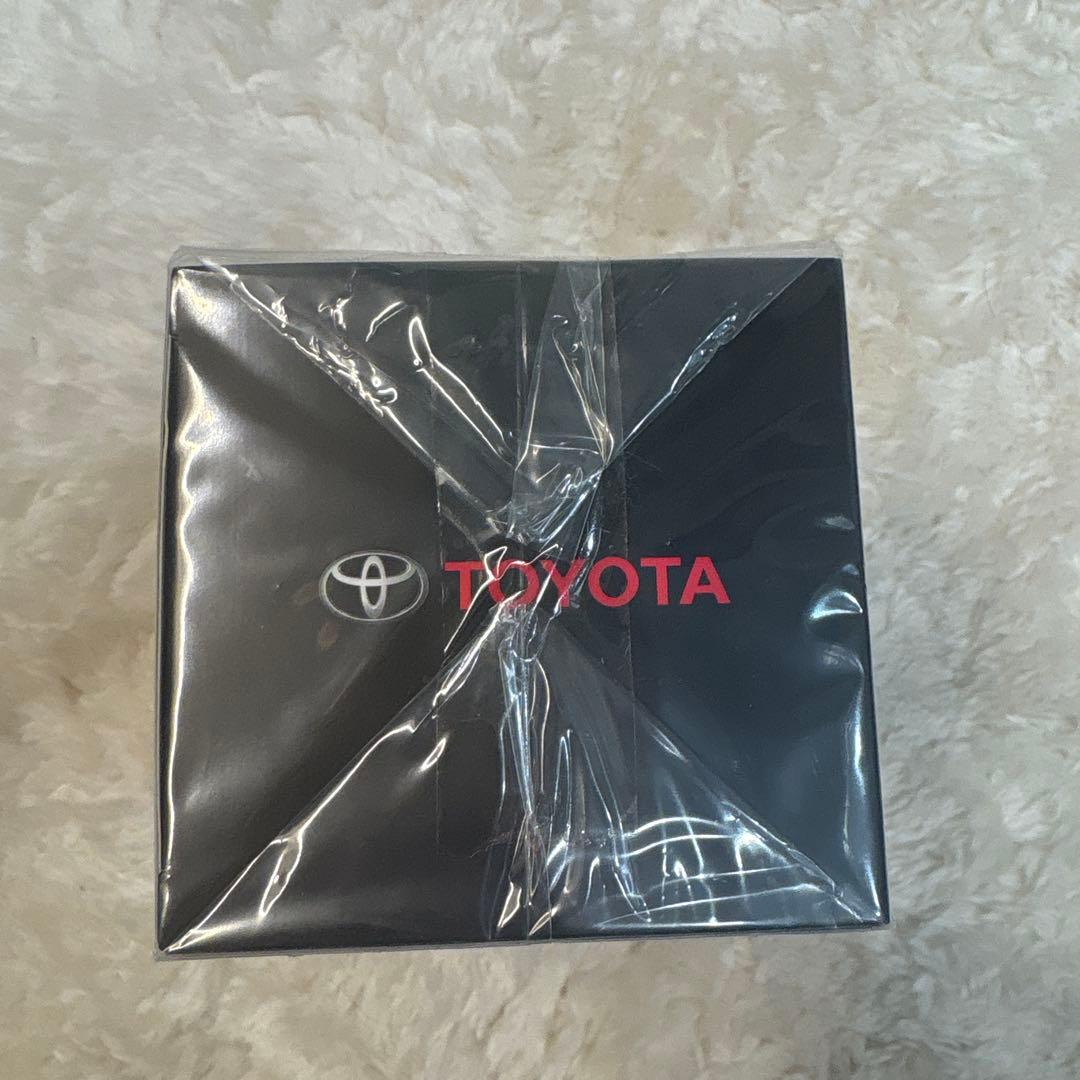 非売品ミニカー トヨタ ハリアー HARRIER 80系 ブラック