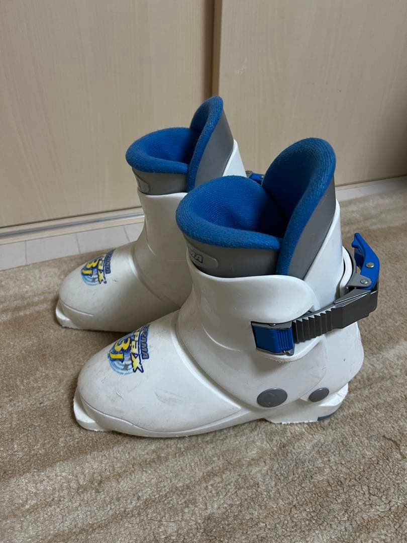 ロシニョールキッズ用スキー板120cmブーツ22cmストック70/105cm