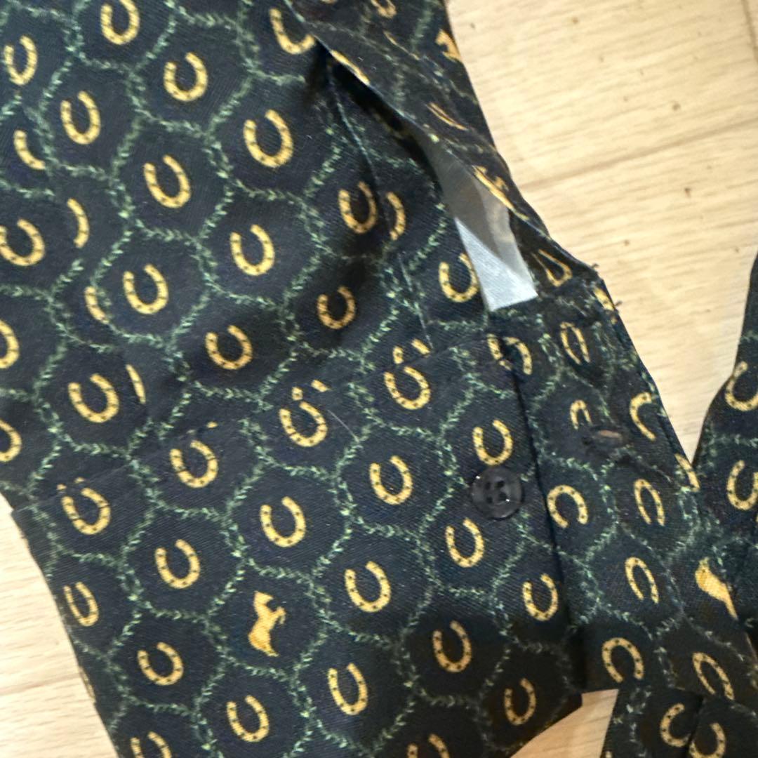 EIMI GOLF 馬蹄と動物柄の長袖ワンピース